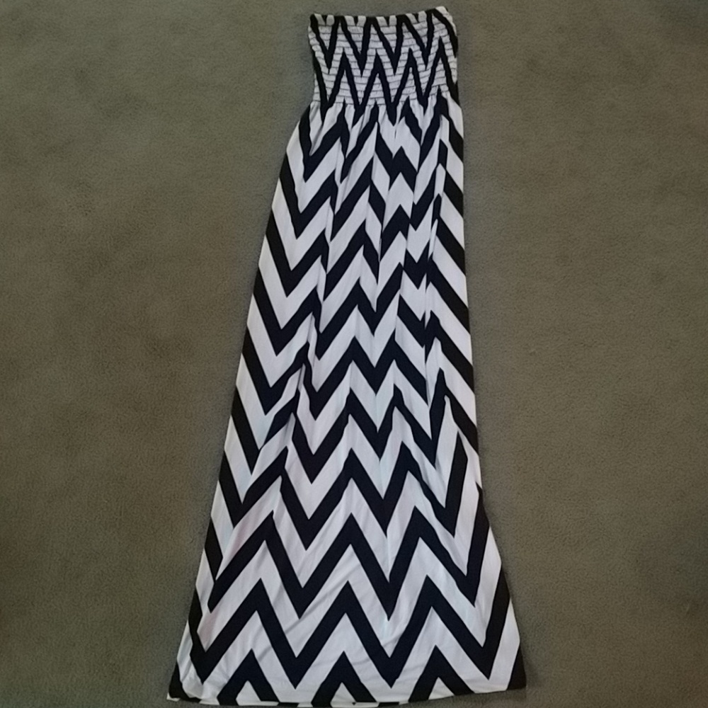 Strapless dress